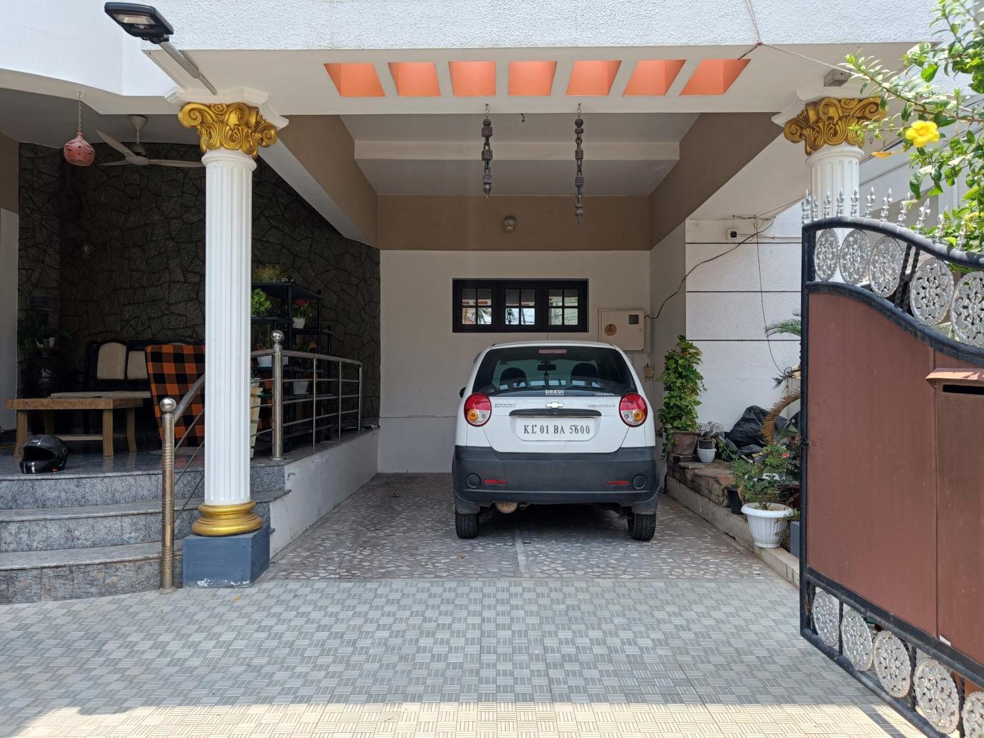 Nalinam Homestay Thiruvananthapuram Bagian luar foto